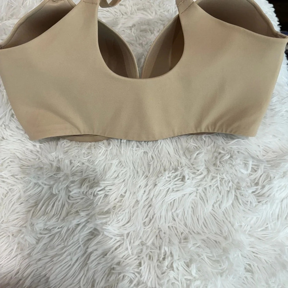 Vanity Fair Full Figure Front Closure Bra, Back Smoothing, Lightly Lined Cups - Picture 7 of 11